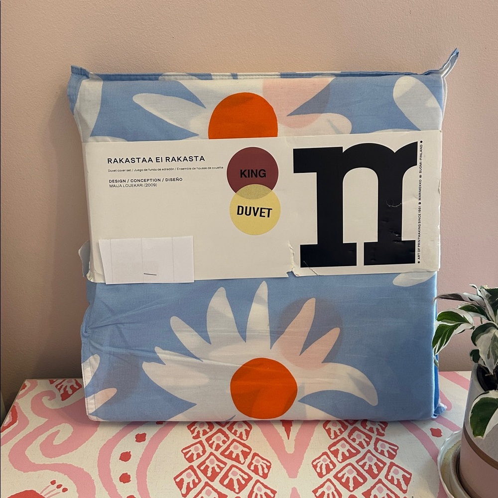 Marimekko Rakastaa King Sized Duvet Cover & Sham Set NEW - Picture 2 of 6